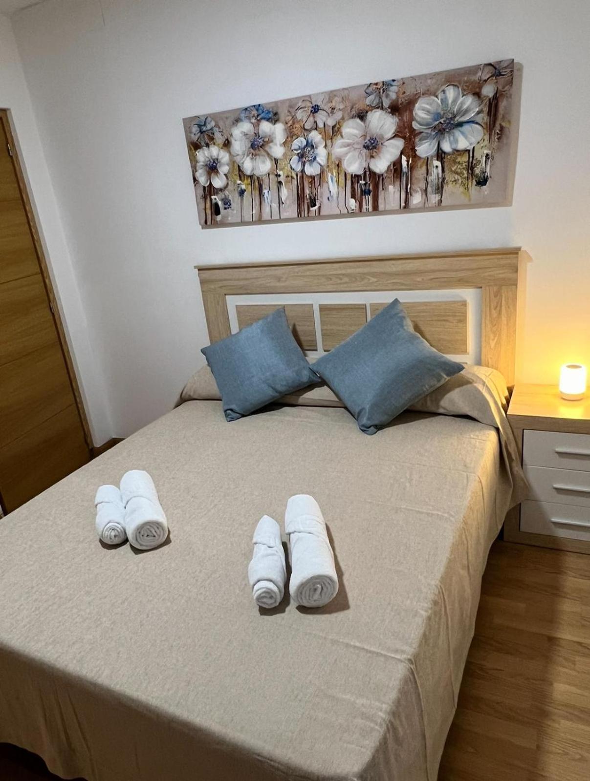 Cruz18 4Personas Appartement Alcalá de Henares Buitenkant foto